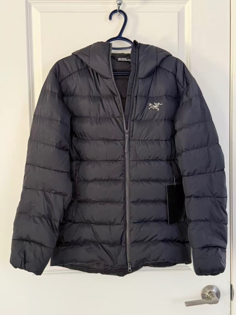 Arc’teryx Thorium Hoody Men’s S Black Sapphire Down Puffer NWT